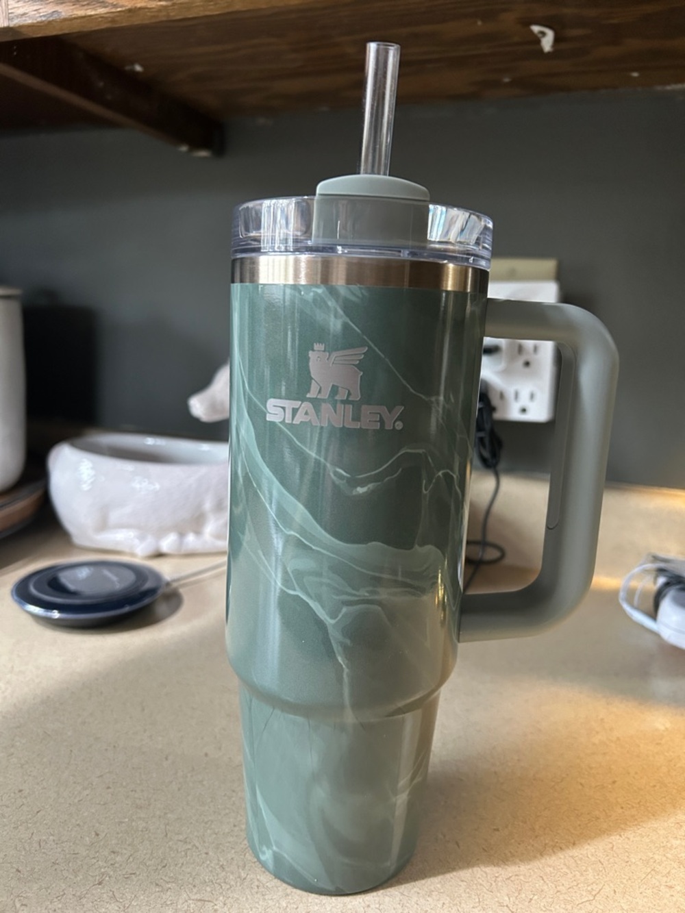Stanley Sage Green Marble Agate Travel Tumbler with Handle & Straw 30oz - Picture 4 of 6